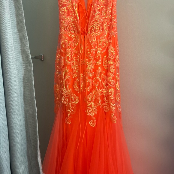 Bright orange mermaid style party dress - Picture 3 of 6